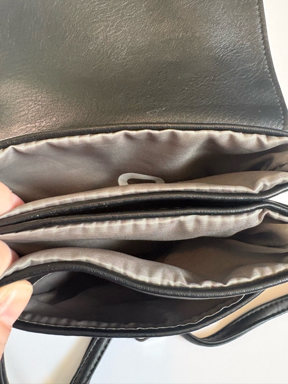 Colab Black Vegan Leather Crossbody bag with Flap. 3 compartments, card holder. - Picture 11 of 14